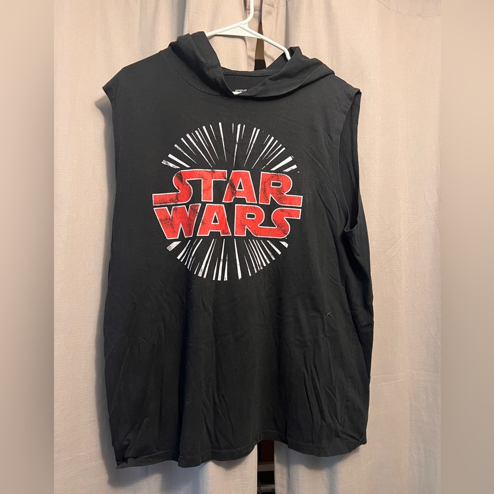 Star Wars sleeveless hoodie shirt. Size Large.